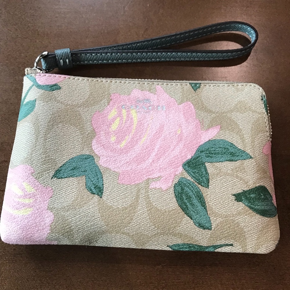 Coach Blush & Khaki Floral Corner Zip Wristlet